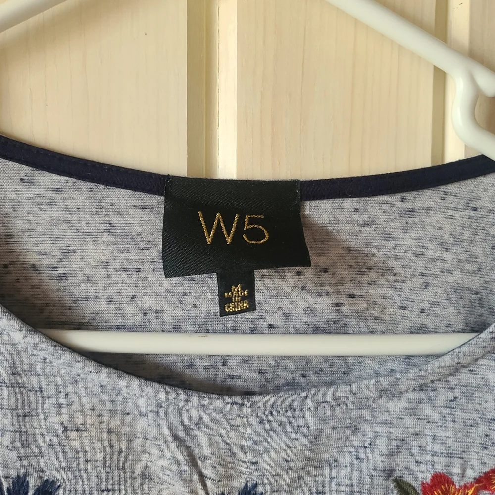 Embroidered Tee - Picture 3 of 4